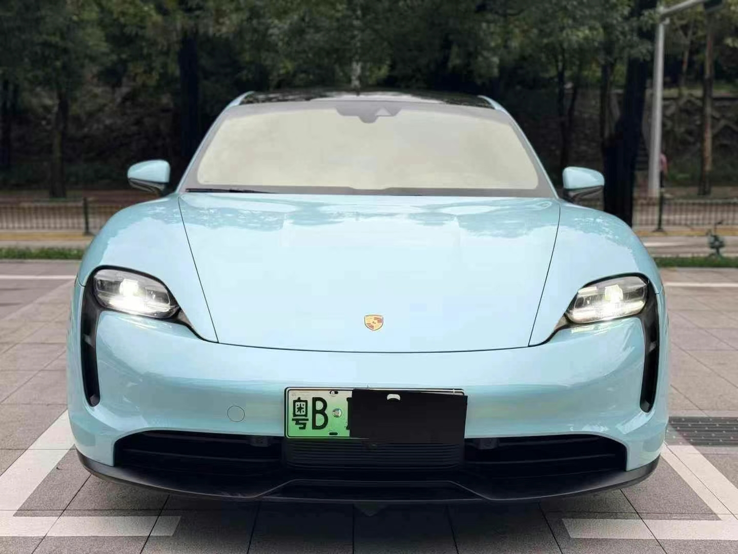 保时捷TayCan 纯电动 2021年上牌 抵押车 背户车 债权车 半价车 带牌永久使用
