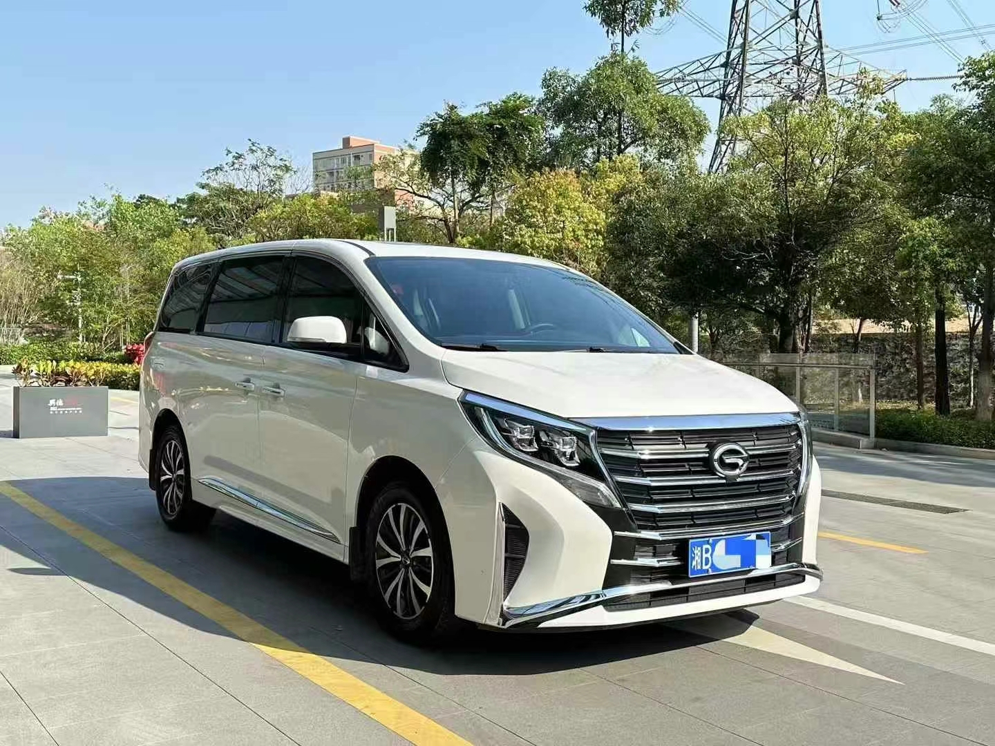 传祺M8 七座商务车 2024年上牌 抵押车 背户车 债权车 半价车 带牌永久使用
