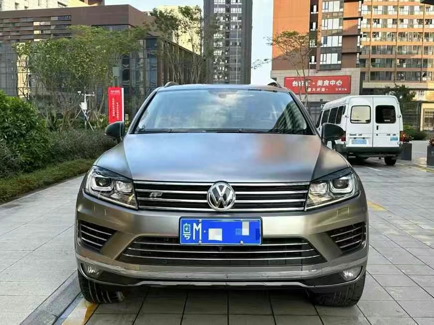 大众途锐 驭岳版 2018年上牌 3.0T V6四驱 抵押车 背户车 债权车 半价车 带牌永久使用